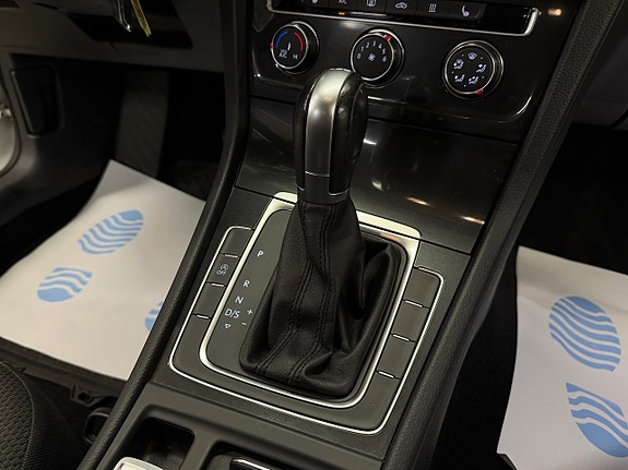 Volkswagen Golf I 19 of 22