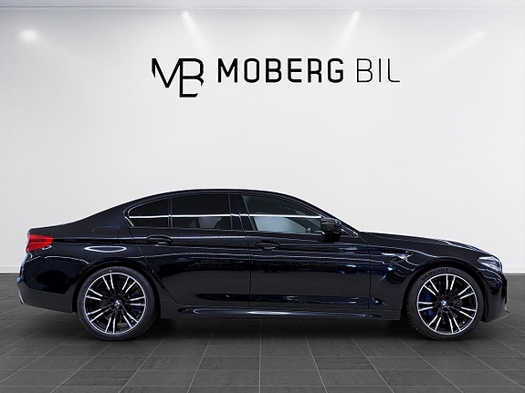 BMW M5 4 of 19
