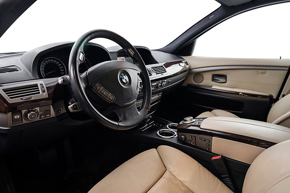 BMW 730 10 of 24
