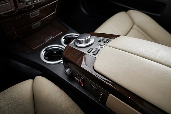 BMW 730 18 of 24