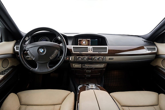 BMW 730 20 of 24