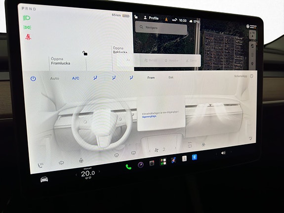 Tesla Model Y 26 of 30
