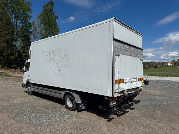 Mercedes-Benz Trucks Atego 4.2 4 of 5