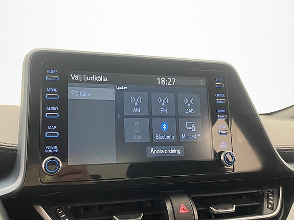 Toyota C-HR 18 of 28