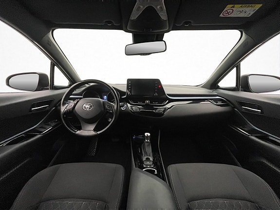 Toyota C-HR 14 of 28