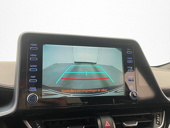 Toyota C-HR 12 of 28