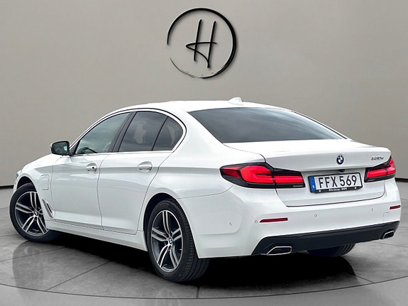 BMW 530e 7 of 27