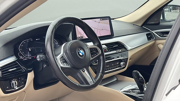 BMW 530e 8 of 27