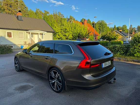 Volvo V90 4 of 5