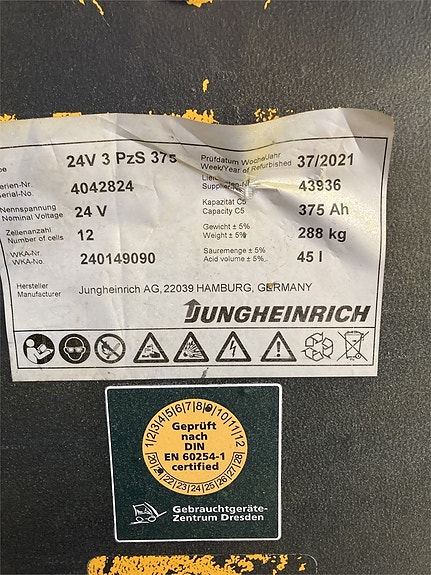 Jungheinrich ERE 225 3 of 7