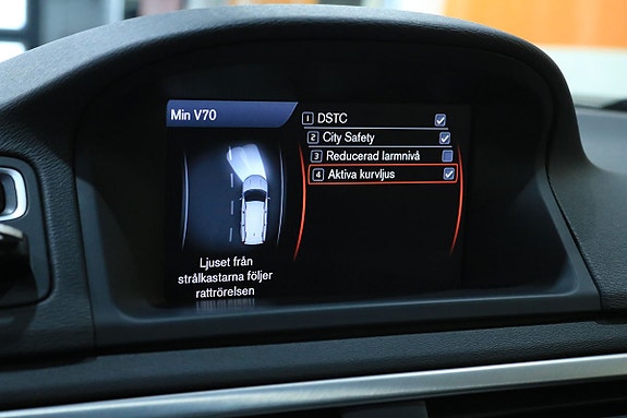 Volvo V70 16 of 21