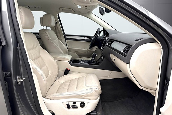 Volkswagen Touareg 6 of 11