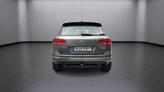 Volkswagen Touareg 5 of 5