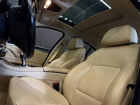 BMW 525d 15 of 26
