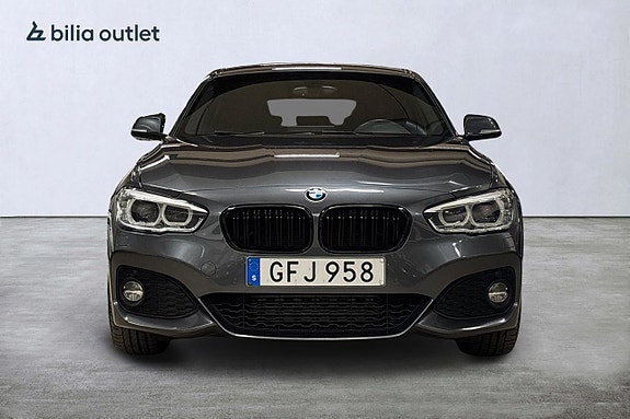 BMW 120d 3 of 5