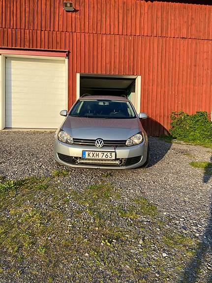 Volkswagen Golf VI 4 of 5