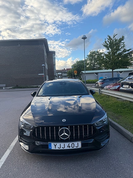 Mercedes-Benz CLA200 d 3 of 5