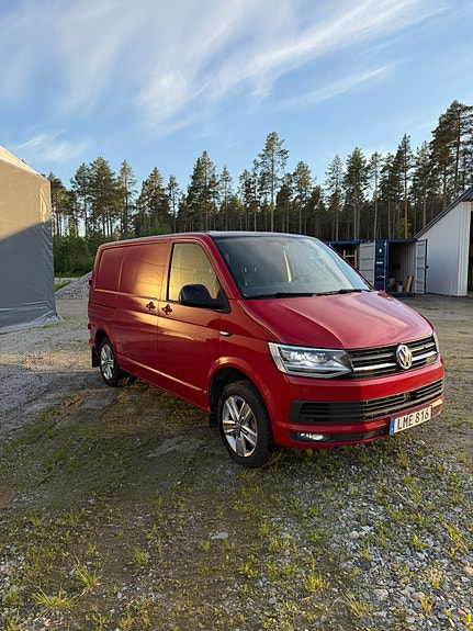 Volkswagen Transporter 3 of 5