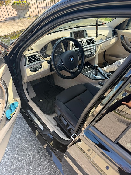 BMW 318d 3 of 3