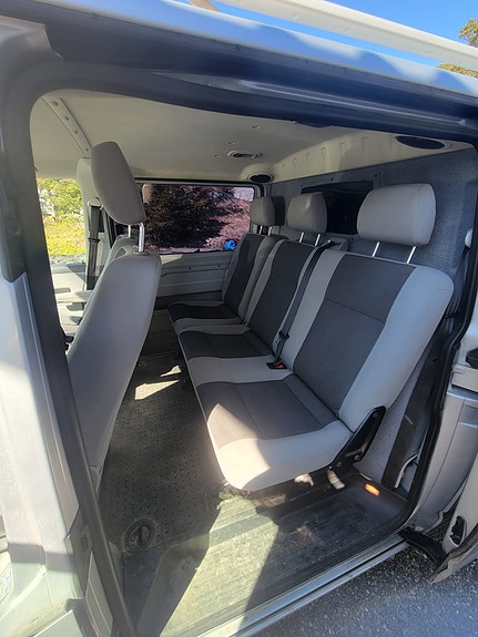 Volkswagen Transporter 3 of 5