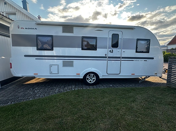 Adria Adora 573 PT 3 of 11