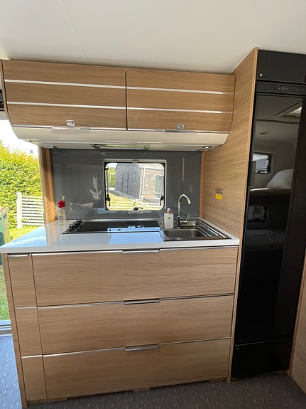 Adria Adora 573 PT 6 of 11