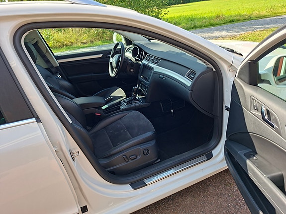 Skoda Superb 4 of 5