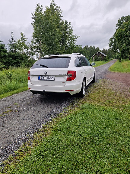 Skoda Superb 3 of 3