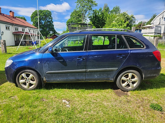 Skoda Fabia 2 of 2
