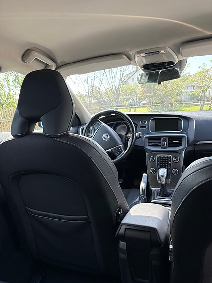 Volvo V40 5 of 5