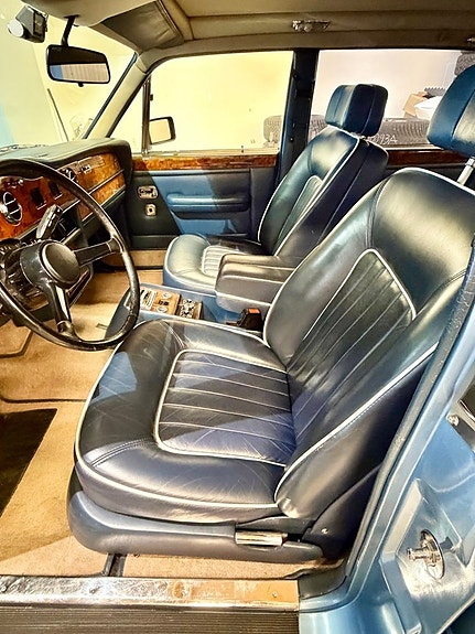 Rolls Royce Silver Spur 17 of 26