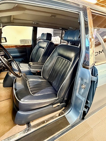 Rolls Royce Silver Spur 16 of 26