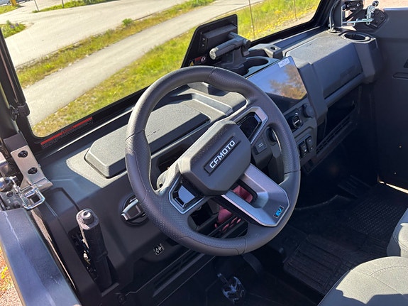 CFMOTO UFORCE  U6 EV Helt elektrisk Stark Fullstor UTV i lager Hudik 17 of 17