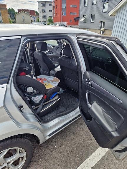 Ford Mondeo 12 of 15