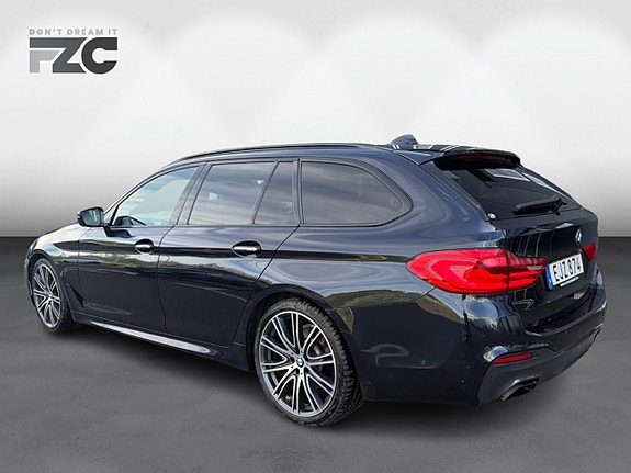 BMW 520d 3 of 5