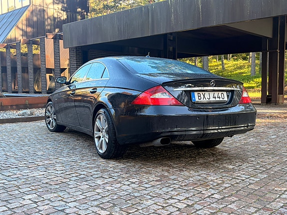 Mercedes-Benz CLS350 3 of 11