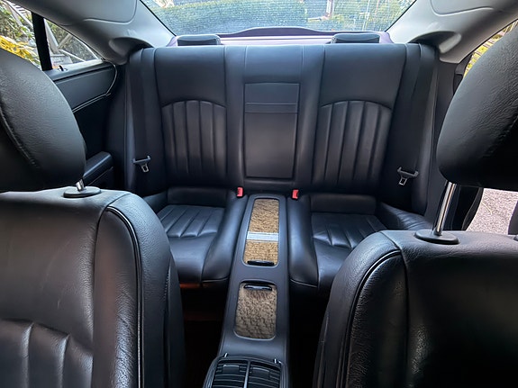 Mercedes-Benz CLS350 9 of 11