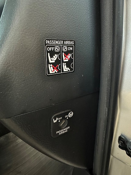 Toyota RAV4 26 of 26