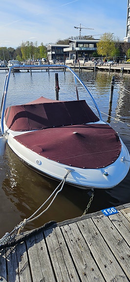 Maxum 1900 sr 4 of 4
