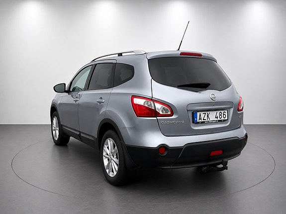 Nissan Qashqai+2 2 of 5