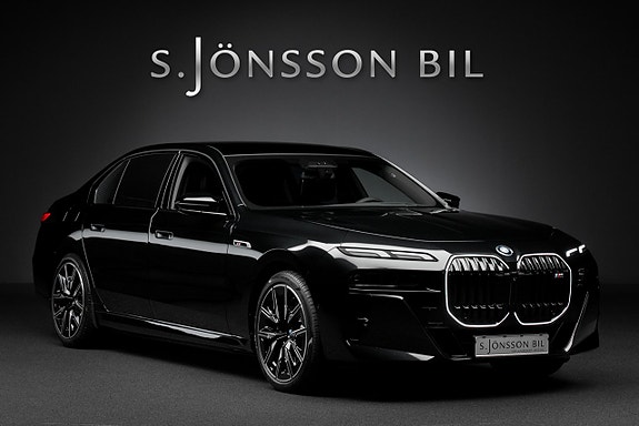 BMW M760e
