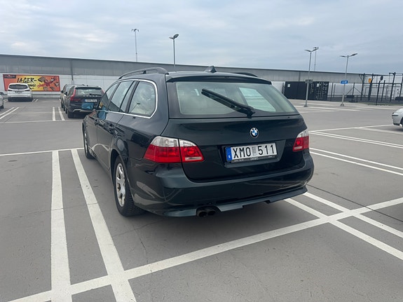 BMW 523i 5 of 5