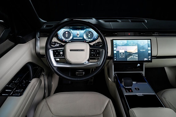 Land Rover Range Rover 15 of 23
