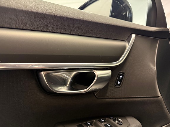Volvo V90 8 of 29
