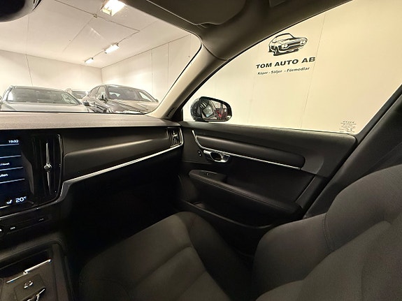 Volvo V90 26 of 29