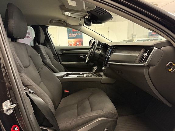 Volvo V90 13 of 29