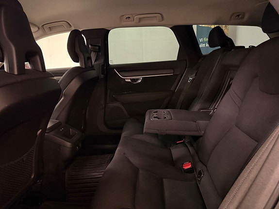 Volvo V90 12 of 29