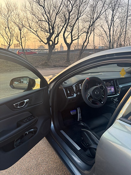Volvo S60 5 of 5