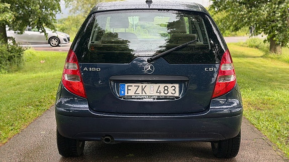 Mercedes-Benz A180 6 of 16