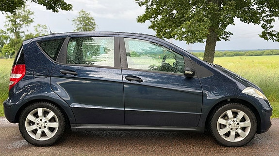 Mercedes-Benz A180 7 of 16